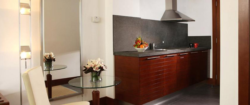 Villa Rotana - Dubai Kitchenette Villa Rotana - Dubai Kitchenette